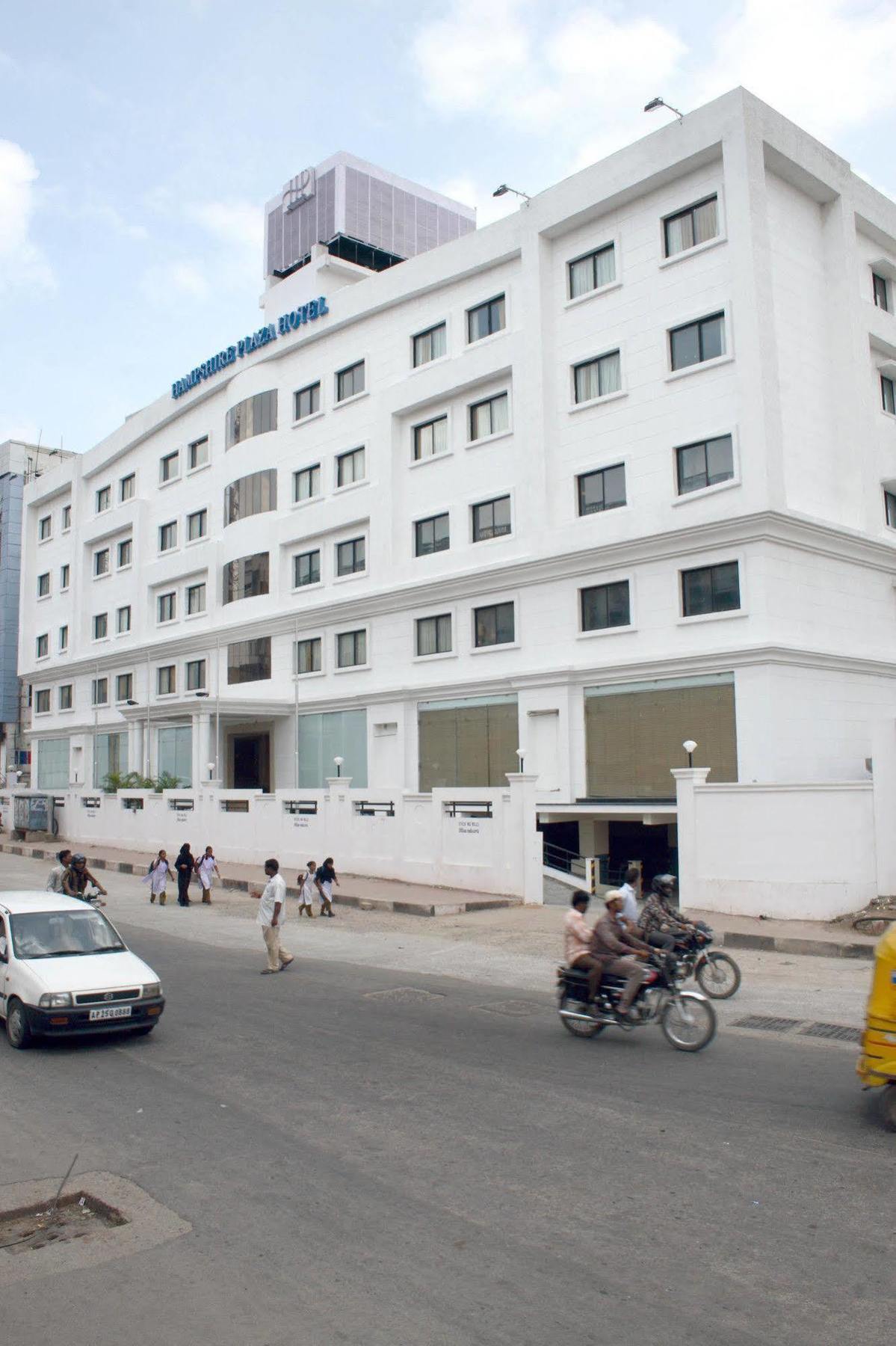 Hampshire Plaza Hotel Hyderabad