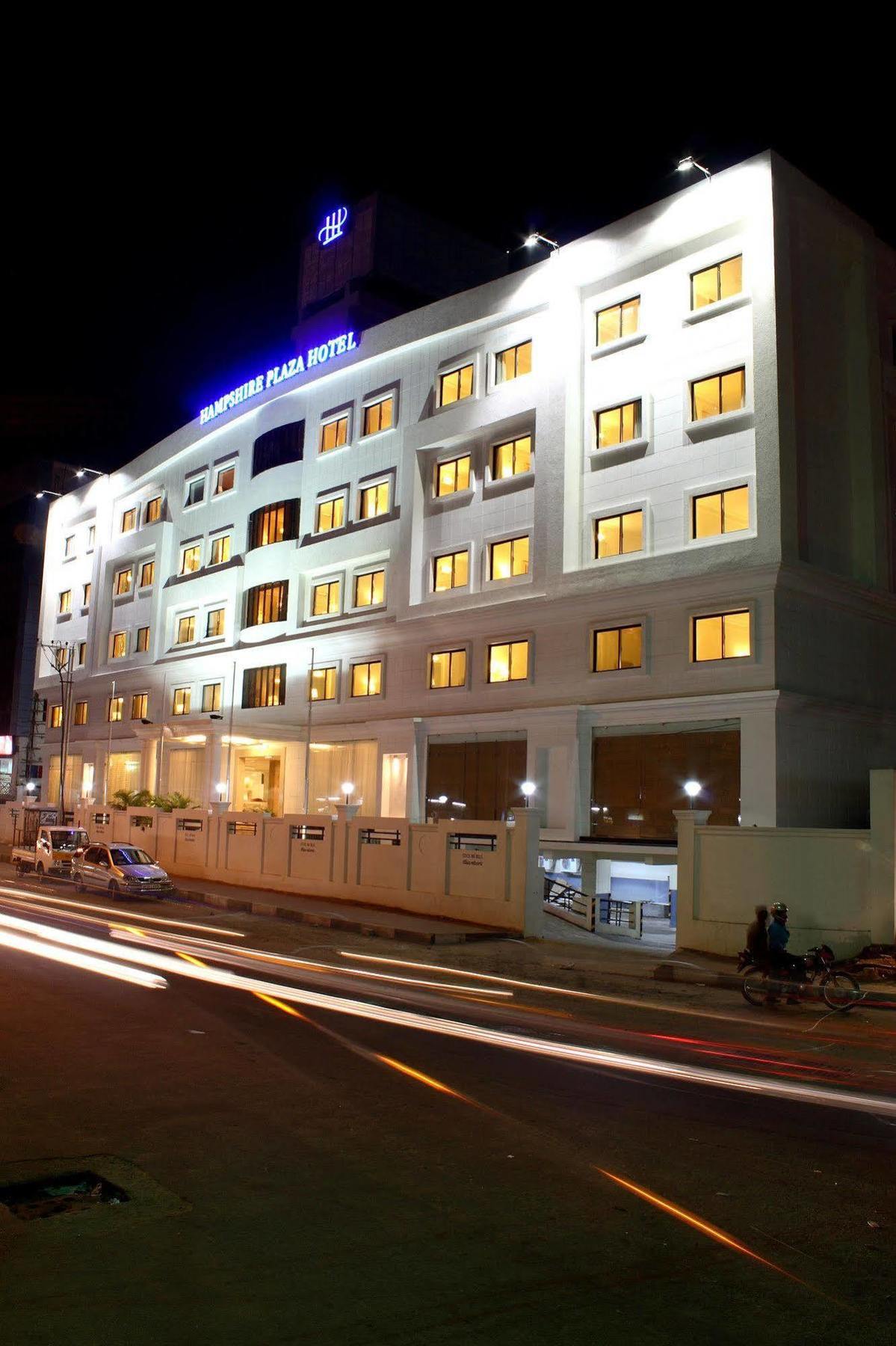 Hotel Hampshire Plaza